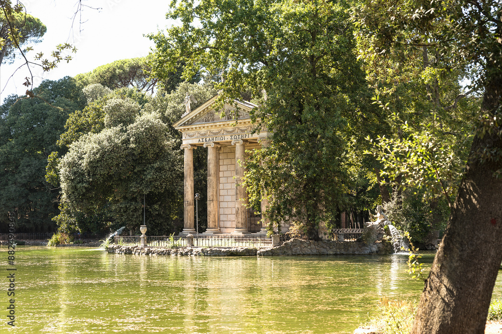 Φωτογραφία Panoramic Sights of Temple of Aesculapius in Villa Borghese Gardens in Rome, Lazio Province, Italy