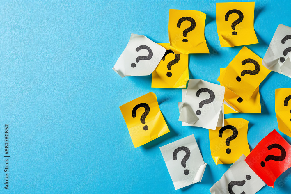 Obraz premium Scattered question marks with space for answers through self education analysis curiosity and reasoning to achieve clarity
