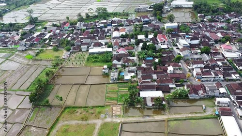 Wallpaper Mural view of a street Torontodigital.ca