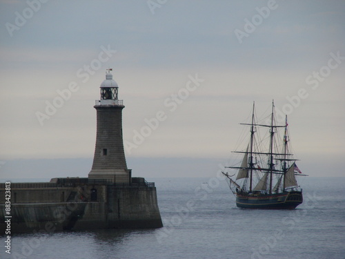 Wallpaper Mural American Galleon by Lighthouse Torontodigital.ca