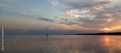 Obraz na płótnie Sunset in the sea w salonie
