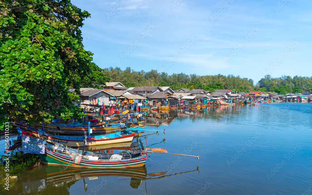 Obraz premium Beautiful colorful local fishing boats