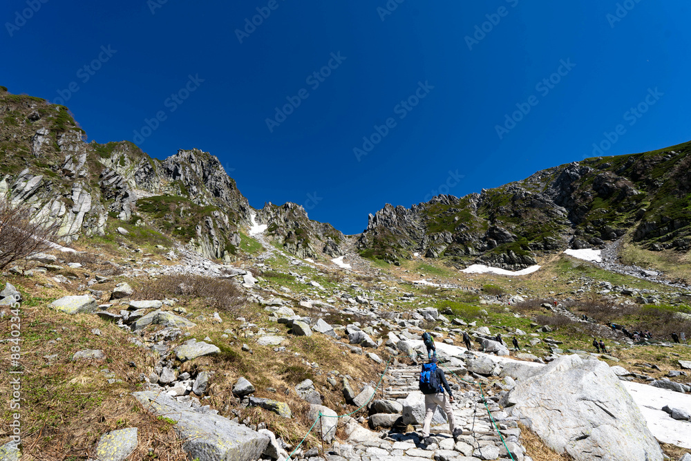 Fototapeta premium 初夏の木曽駒ケ岳