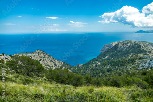 Wanderung zum Berg und Aussichtspunkt Talaia d'Alcúdia mit einen fantastischen Ausblick auf die Bucht von Alcúdia auf der Balleareninsel Mallorca - Spanien