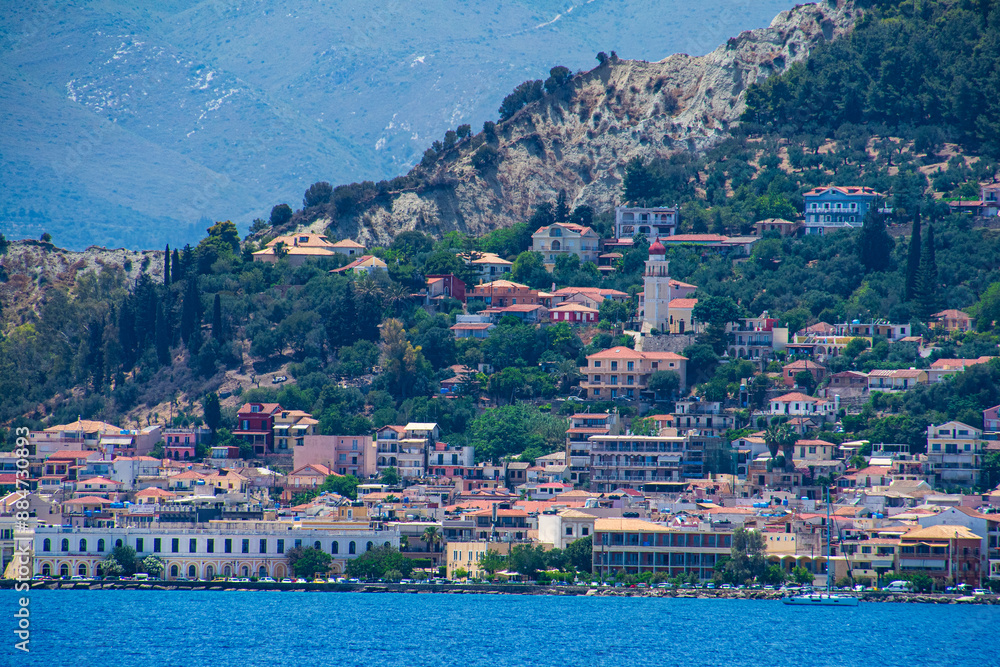 Φωτογραφία Tele photo view of Zakynthos island from ferry boat on the route to Kyllini