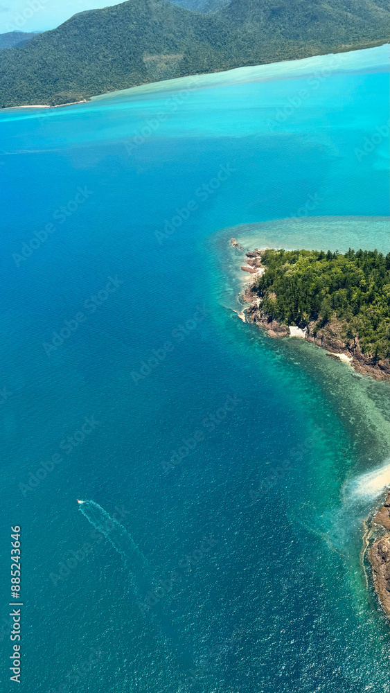 Bird View Photo Ocean Australia with an Island Bird View Photo Ocean Australia with an Island