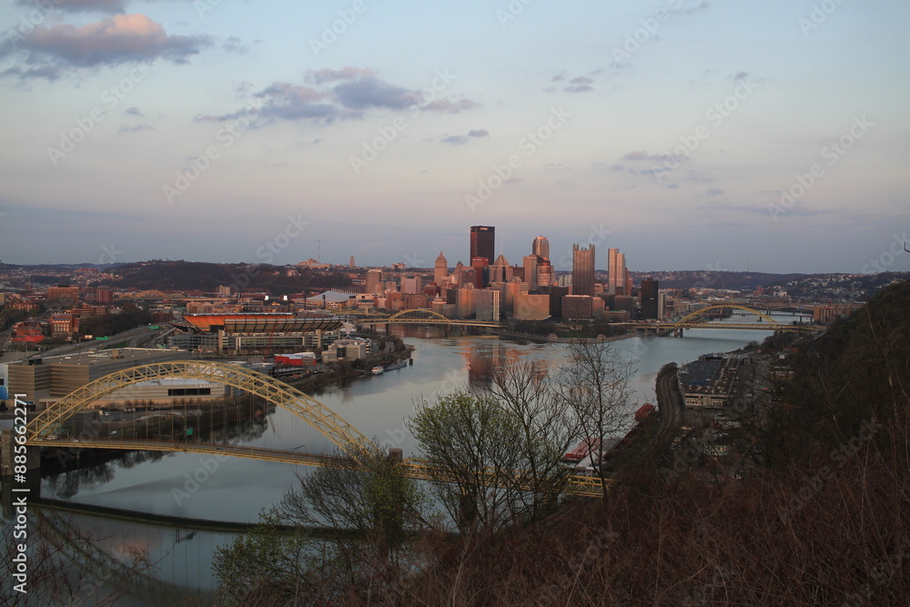 Naklejka premium West End View of Pittsburgh