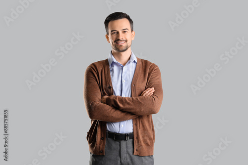 Handsome businessman on lig...