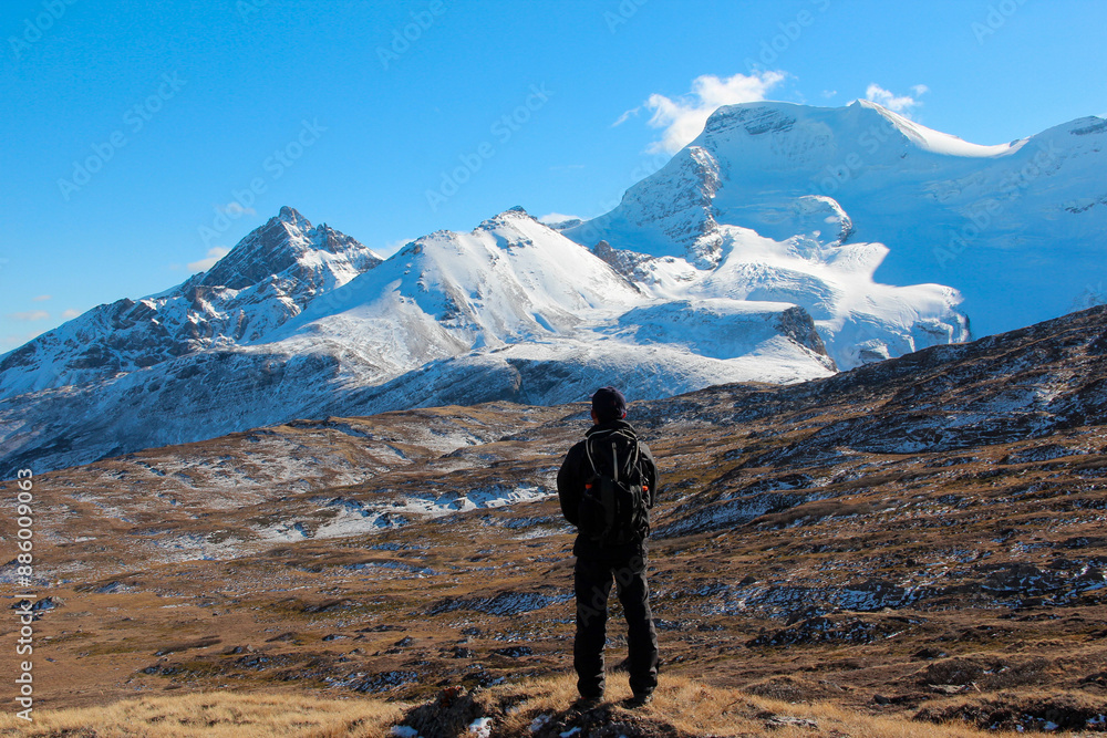 Fototapeta premium hiker in the mountains
