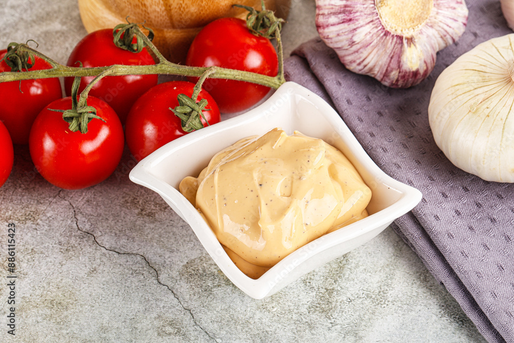 Yellow cream grill sauce for burger Yellow cream grill sauce for burger
