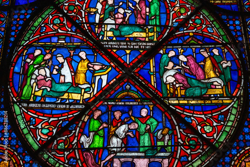 Tableau sur toile Stained glass window from Canterbury Cathedral in Kent, UK