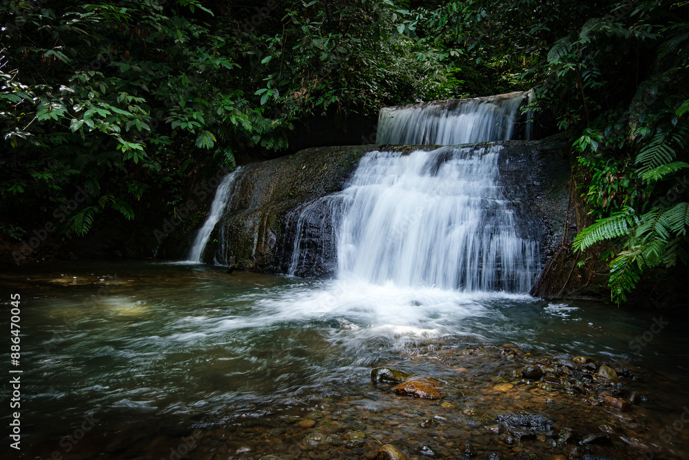 Fototapeta premium Ulu Baram Waterfall