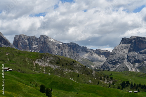 Wallpaper Mural Schöne Landschaft auf Seceda in Südtirol  Torontodigital.ca