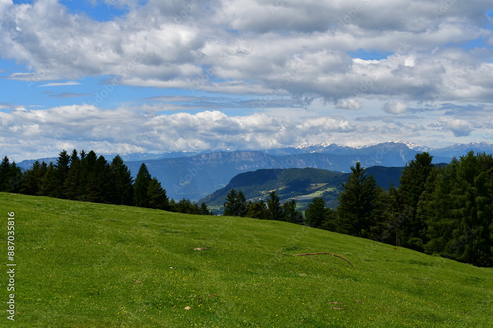 Schöne Landschaft bei Völs am Schlern in Südtirol