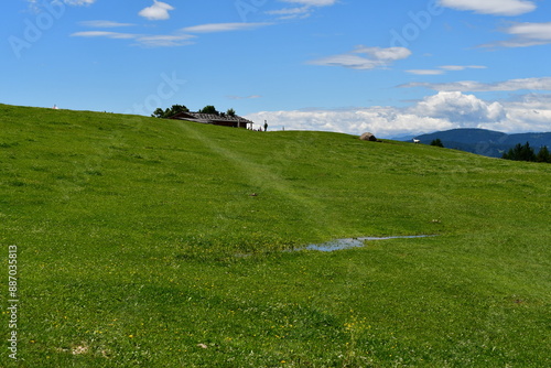 Obraz na płótnie Schöne Landschaft bei Völs am Schlern in Südtirol w salonie