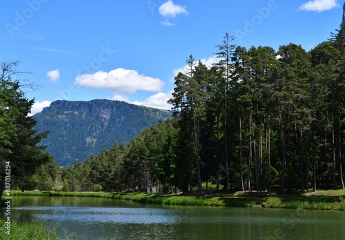 Obraz na płótnie Schöne Landschaft bei Völs am Schlern in Südtirol w salonie