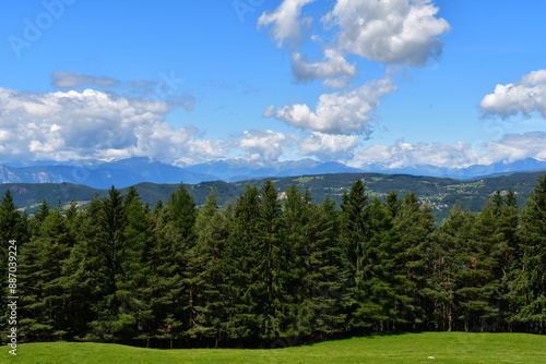 Schöne Landschaft bei Völs am Schlern in Südtirol 