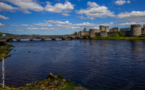 Obraz na płótnie Beautiful cascades of Ennistymon in Co. Clare, Ireland w salonie