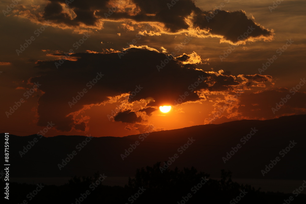 Fototapeta premium sunset in the mountains