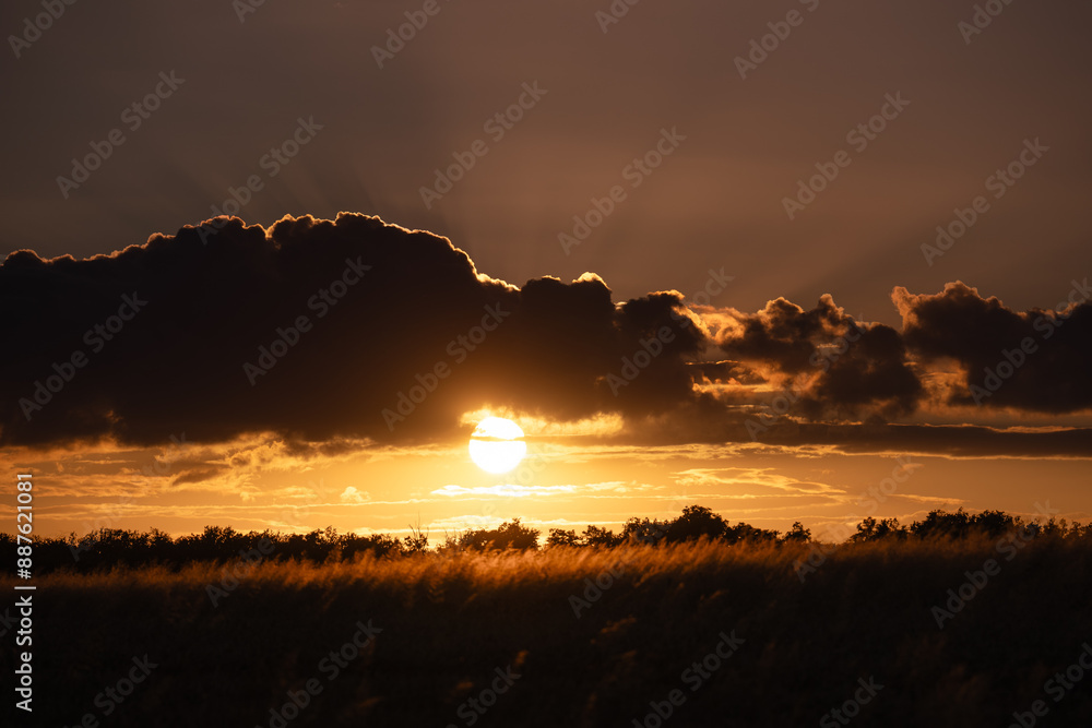 Sonnenuntergang am Napoleonsturm bei Sprendlingen in Rheinhessen, Juli 2024
