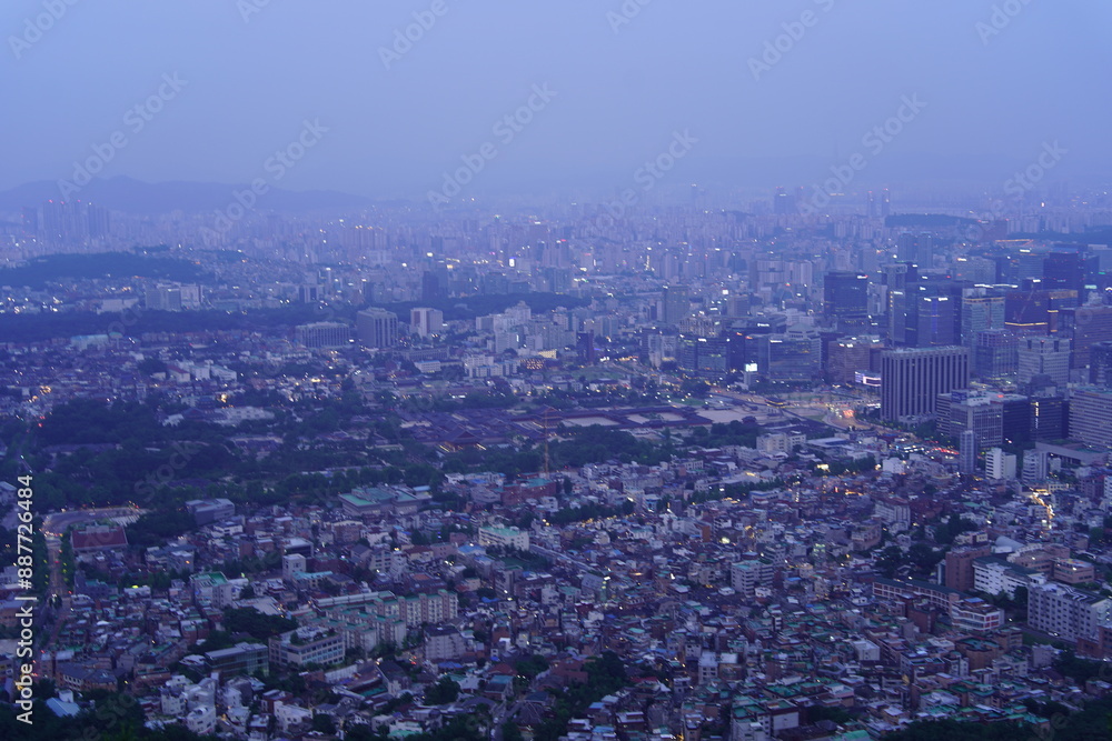 Obraz premium 인왕산에서 바라본 풍경