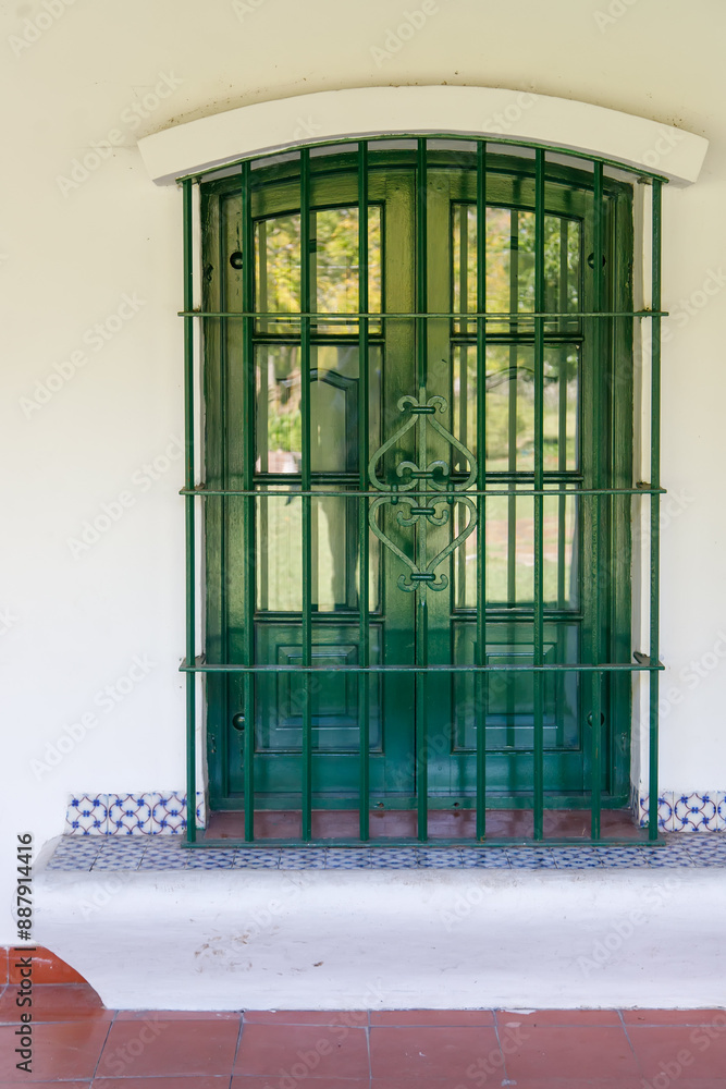 Obraz premium old window in the wall