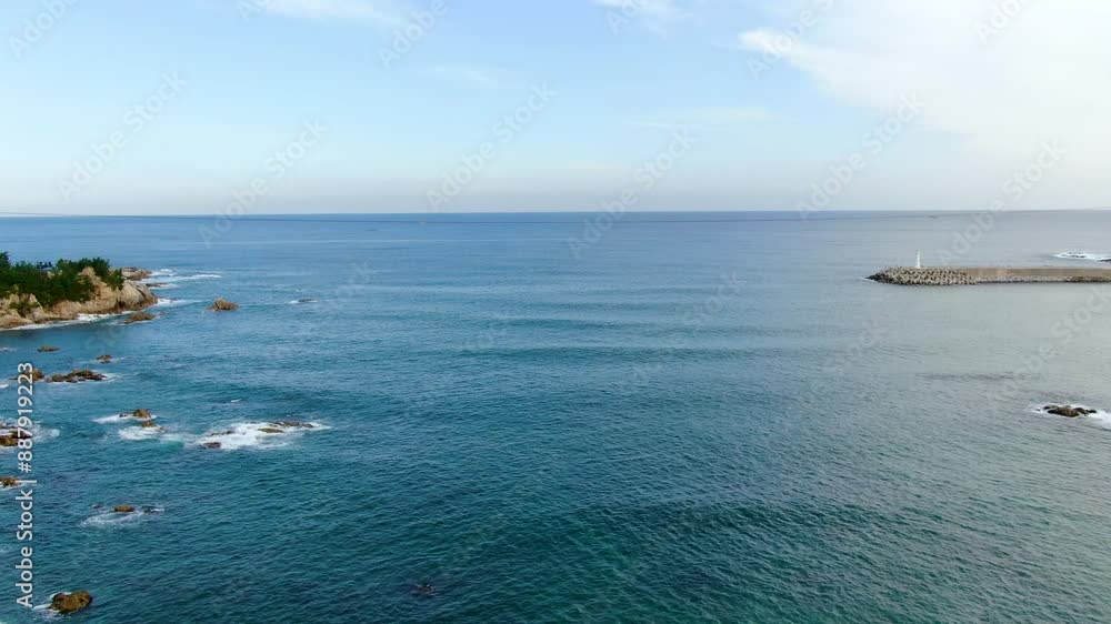A beautiful beach in Gangwon-do, Korea, and a 4k high-definition photograph of the emerald-blue beach from the sky_3 A beautiful beach in Gangwon-do, Korea, and a 4k high-definition photograph of the emerald-blue beach from the sky_3