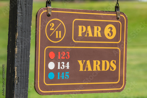 golf sign on golf course