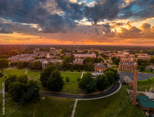 Obraz na płótnie Aerial view of Virginia State University, historically black college with dramatic colorful sunset sky in Petersburg Virginia w salonie