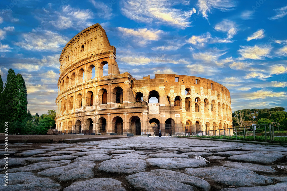 Naklejka premium Coliseum at sunset in Rome, Italy.