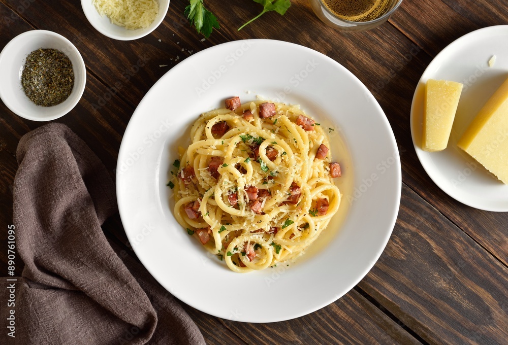 Carbonara pasta, spaghetti with crisp pancetta and black pepper Carbonara pasta, spaghetti with crisp pancetta and black pepper