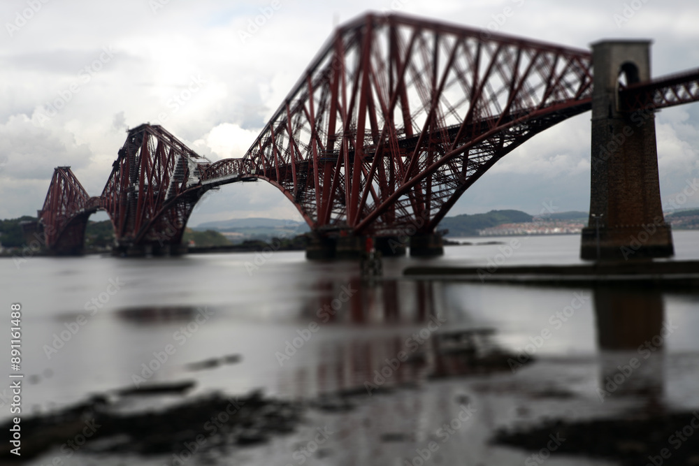 Obraz premium Forth Bridge over the Firth of Forth - Tilt shift - South Queensferry - City of Edinburgh - Scotland - UK