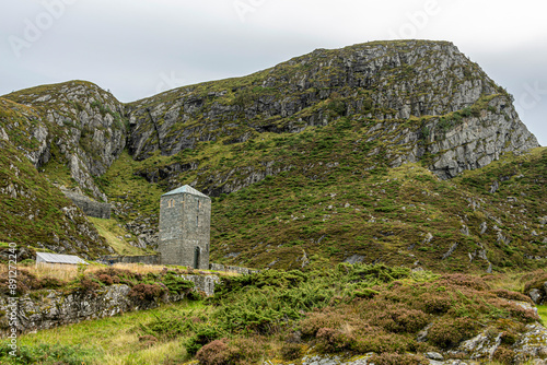 Foto Panoramic view of ruins of the Benedictine monastery of Selja in Selja island near Maloy