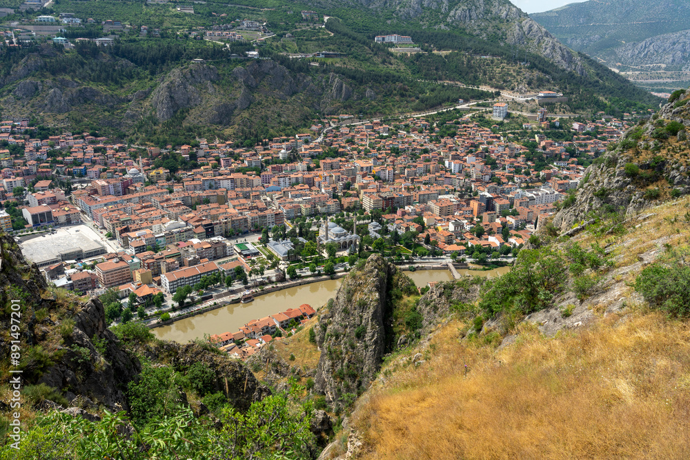 Obraz premium Amasya city view from Amasya Fortress