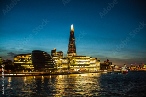Tapety artystyczne London