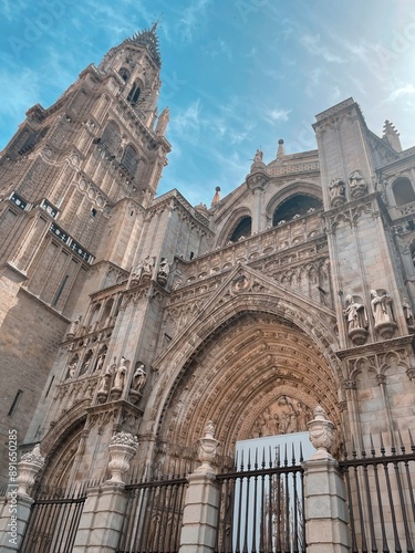 Obraz na płótnie spanish cathedral w salonie
