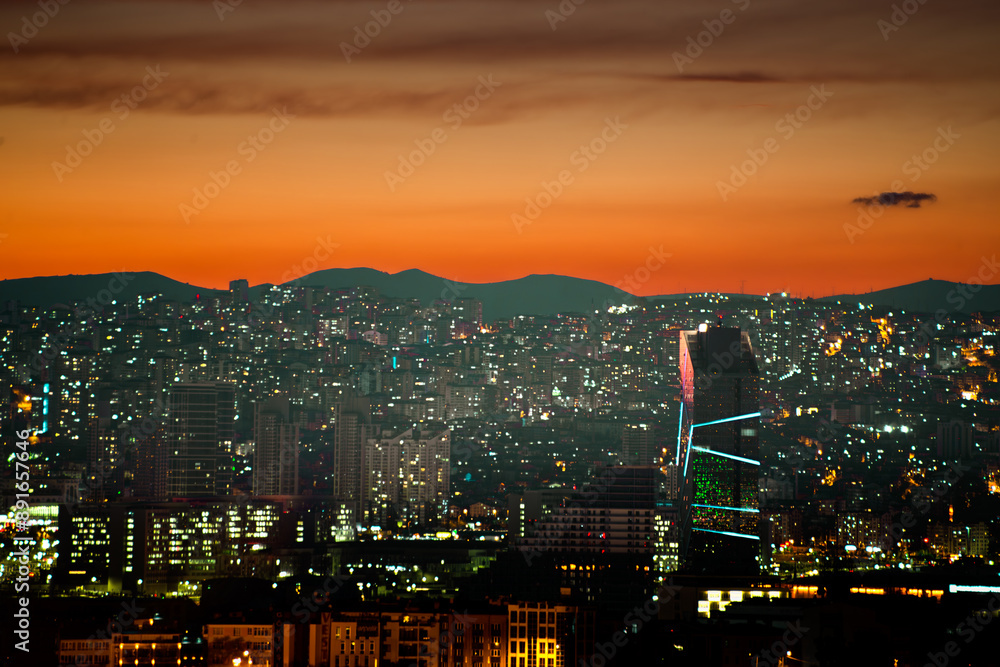 Obraz premium Ankara Castle and downtown view during twilight