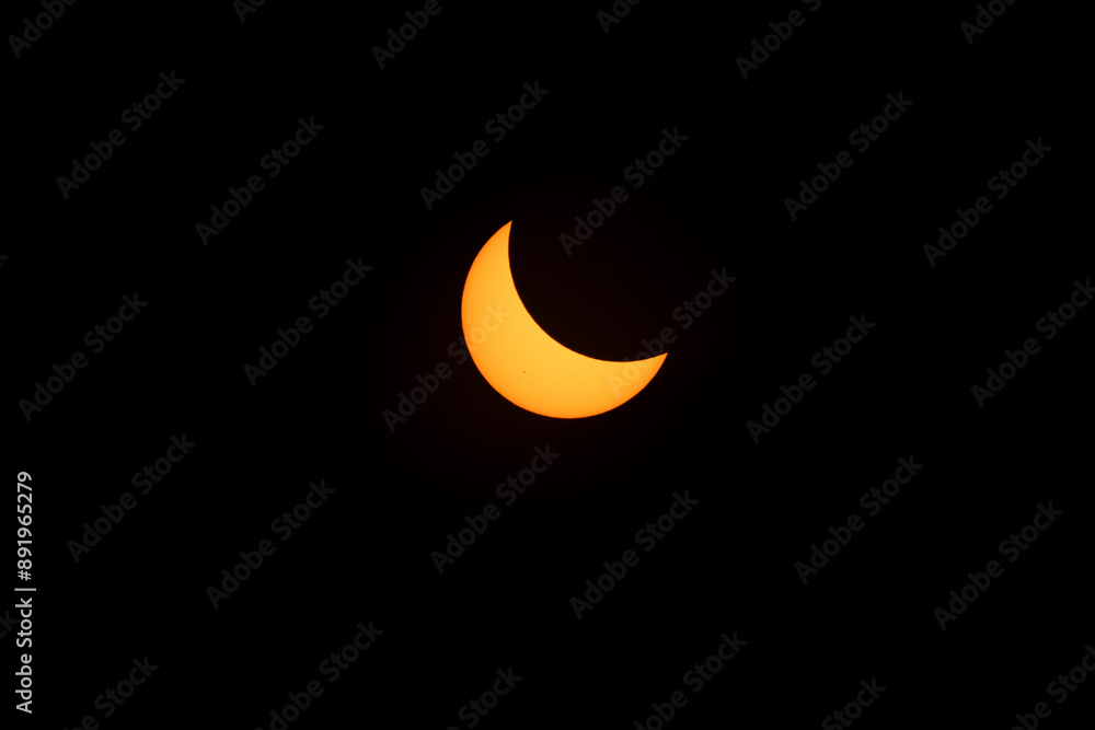 ECLIPSE SOLAR PARCIAL ECLIPSE SOLAR PARCIAL