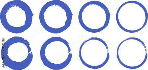 筆ペンの円のイラスト素材　丸　ベクター　筆文字　Vector illustration set of handwritten brushstrokes dirty circles