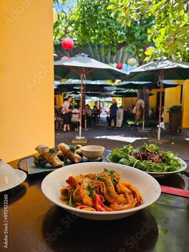 vietnam danang traditional food salad roll 