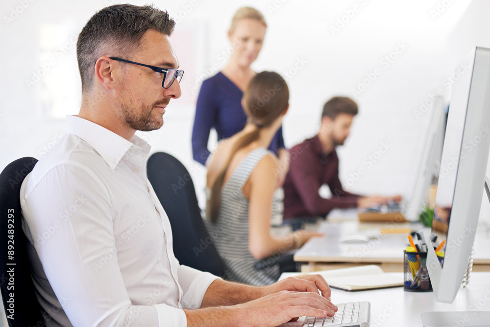 Obraz premium Businessman, online and typing with computer in office for campaign planning, update media contact and project. Public relations employee, reading and working on technology for research market trends