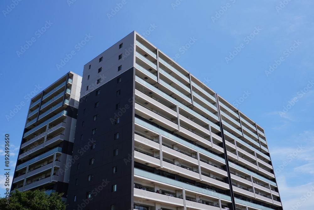 Photographs of apartment(condominium) buildings. The photograph is designed for composition and perspective. Photographs of apartment(condominium) buildings. The photograph is designed for composition and perspective.