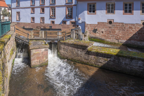 Schleuse am Canal de la Lauter, Lauterkanal, Weißenburg, Elsass photo