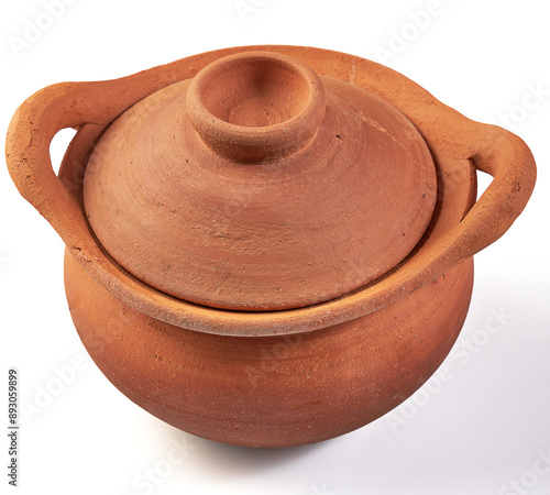 Foto Clay pot (earthenware pot) with lid isolated on white background