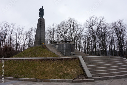 Monument to the graves of T.G. Shevchenko on the slopes of the Dnipro on the territory of his museum photo