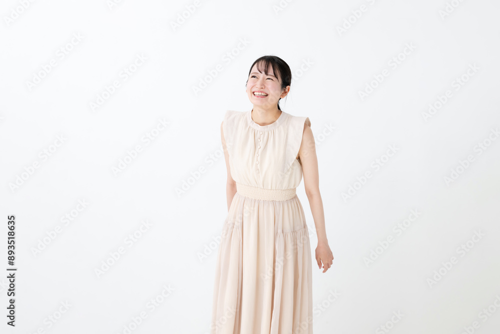 笑顔の若い女性 笑顔の若い女性
