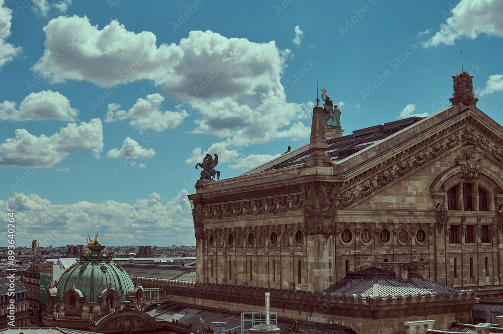 Obraz premium Sightseeing in Paris through Montmartre, the Latin Quarter, Notre Dame, the Eiffel Tower, the Champs Elysées, the Louvre Museum and the streets with ancient buildings, in the year of the Olympic Games