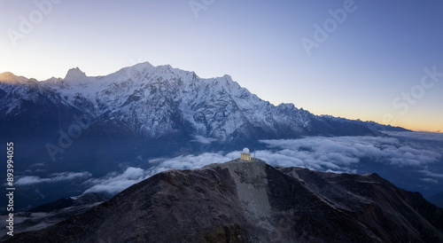 Canvas Print the Langtang Lirung mountain in Jilong in tibet