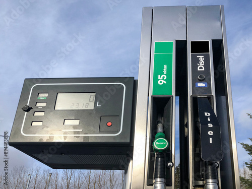 Bilde på lerret gas pump nozzle for 95 octane and diesel