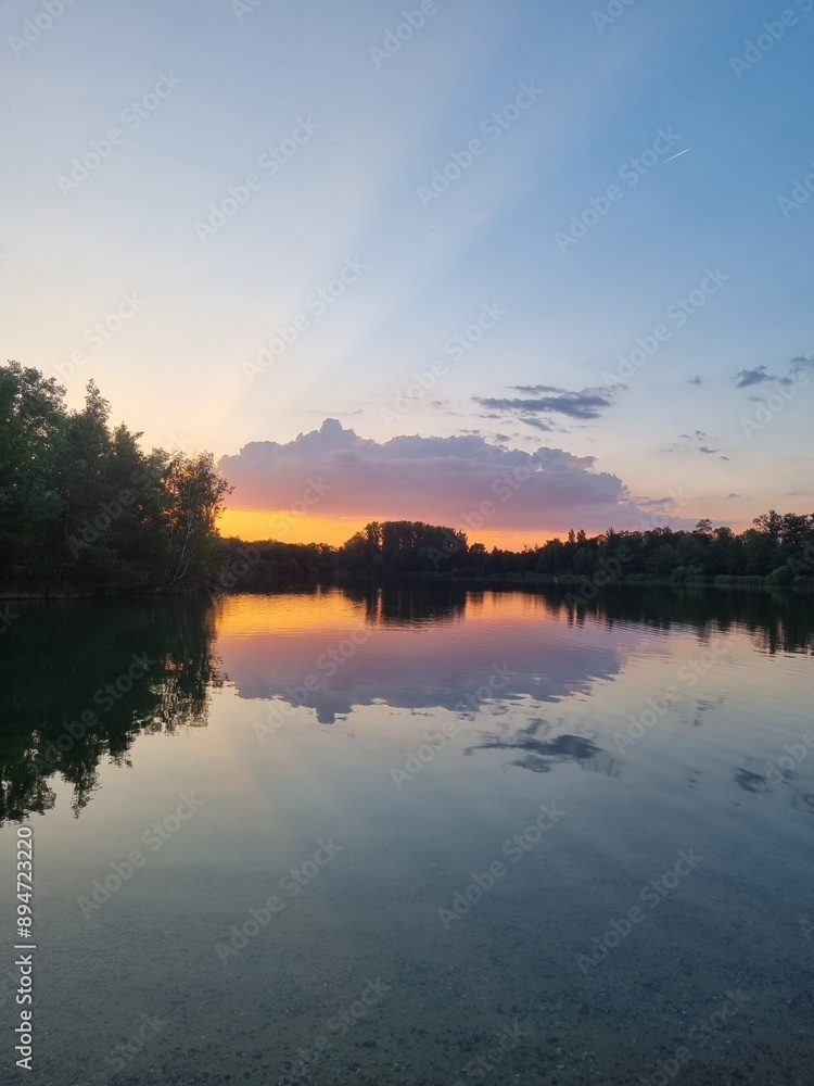 Fototapeta premium The pond is like a mirror
